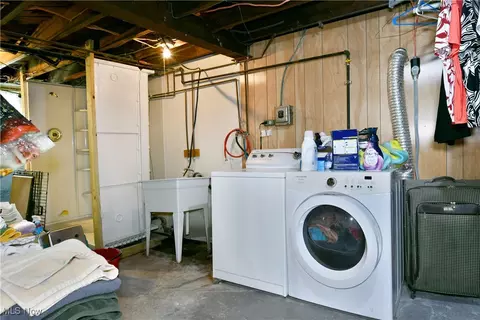Other - 294 Elm St, Struthers, OH 44471 photo 4 of 7