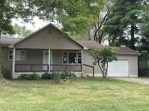 1185 Townsend Ave, Youngstown, OH 44505