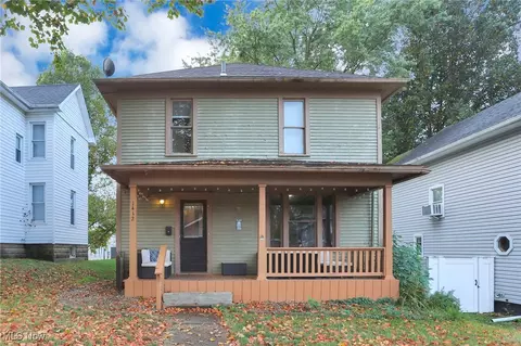1412 Stewart Ave, Cambridge, OH 43725