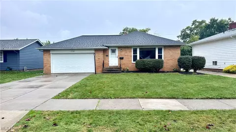 1730 Chelmsford Rd, Mayfield Heights, OH 44124