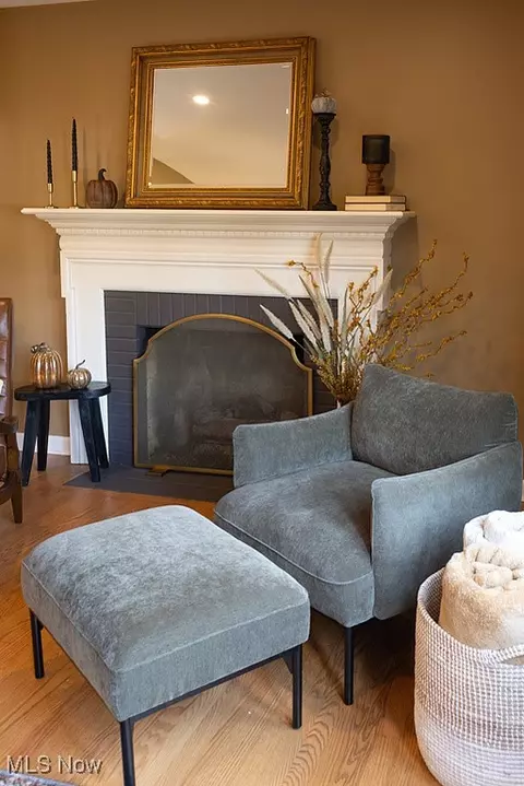 Living - 6278 Appleridge Dr, Boardman, OH 44512 photo 3 of 3