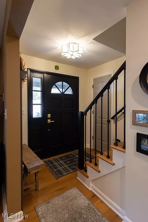 Entry Way - 6278 Appleridge Dr, Boardman, OH 44512 photo 5 of 7