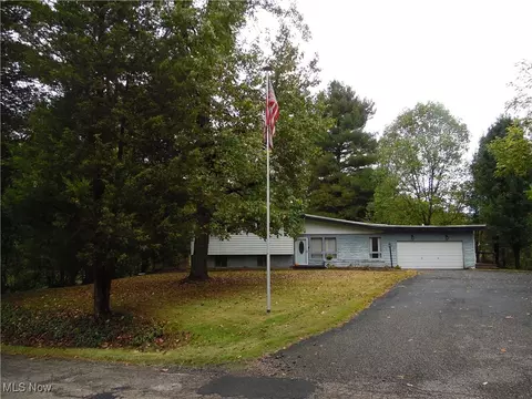 1615 Browns Rd, Marietta, OH 45750