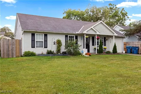 1536 E 29th St, Lorain, OH 44055 photo 2