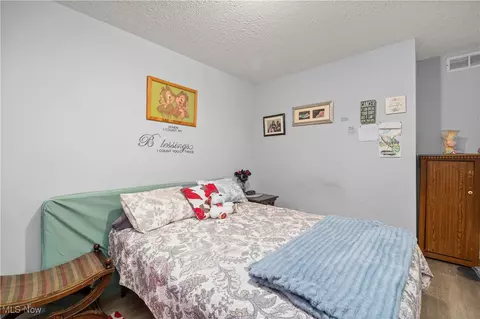 1536 E 29th St, Lorain, OH 44055 photo 22