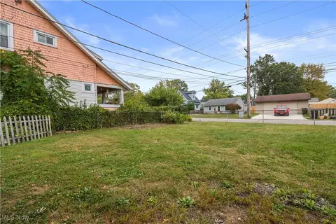 182 Warren Ave, Elyria, OH 44035 photo 29