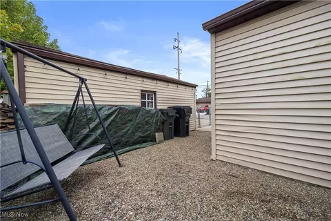 182 Warren Ave, Elyria, OH 44035 photo 30