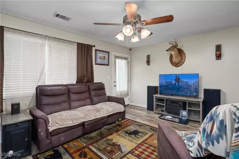 182 Warren Ave, Elyria, OH 44035 photo 7