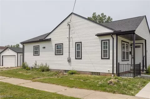 1836 E 294th St, Wickliffe, OH 44092 photo 1