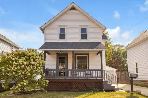 344 Winckles St, Elyria, OH 44035