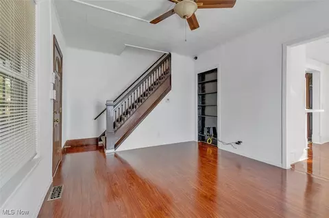 344 Winckles St, Elyria, OH 44035 photo 3