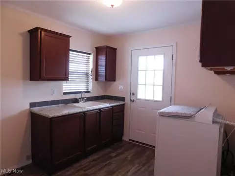 411 Pin Oak Cir, Elyria, OH 44035 photo 44