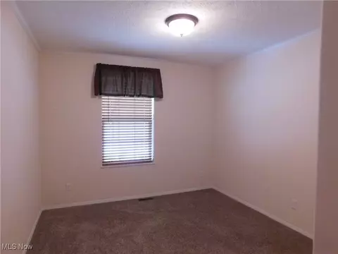 411 Pin Oak Cir, Elyria, OH 44035 photo 42
