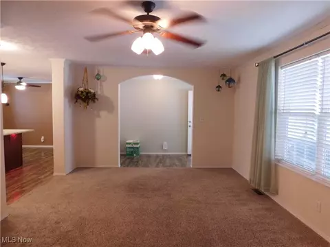 411 Pin Oak Cir, Elyria, OH 44035 photo 24