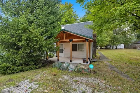3961 Klein Ave, Stow, OH 44224