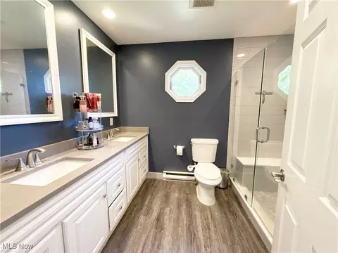 Bath - 6321 Baldwin Blvd, Lorain, OH 44053 photo 5 of 7