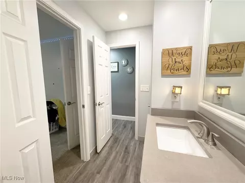Bath - 6321 Baldwin Blvd, Lorain, OH 44053 photo 4 of 7