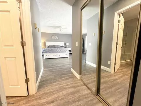 Entry Way - 6321 Baldwin Blvd, Lorain, OH 44053 photo 5 of 6