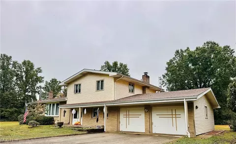 357 Warren Ave, Vienna, OH 44473