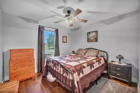 Bedroom - 12567 Eby Rd, Creston, OH 44217 photo 3 of 5