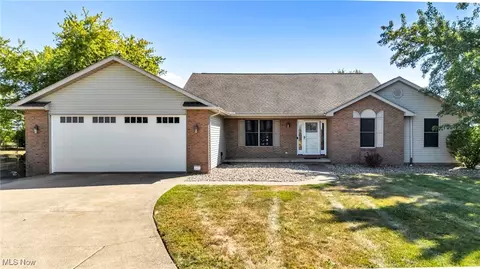 Exterior - 12567 Eby Rd, Creston, OH 44217 photo 2 of 10