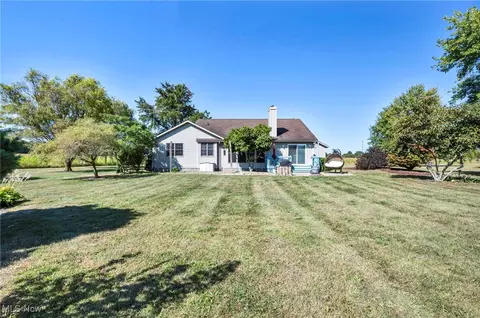 Exterior - 12567 Eby Rd, Creston, OH 44217 photo 6 of 10