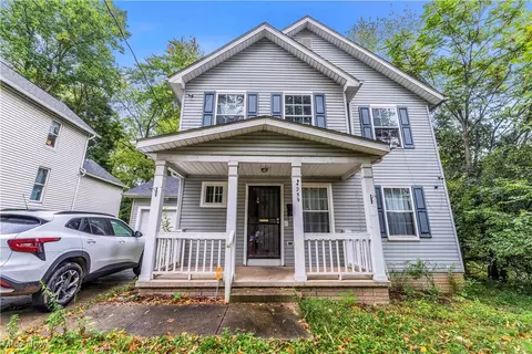 4259 E 94th St, Cleveland, OH 44105
