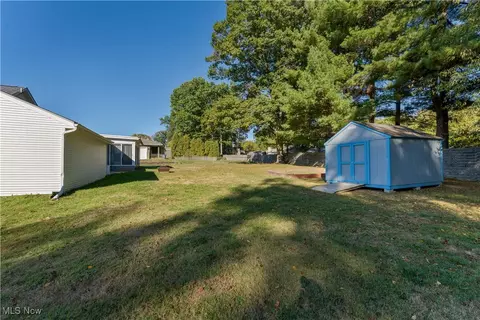 1342 Shields Rd, Youngstown, OH 44511 photo 32