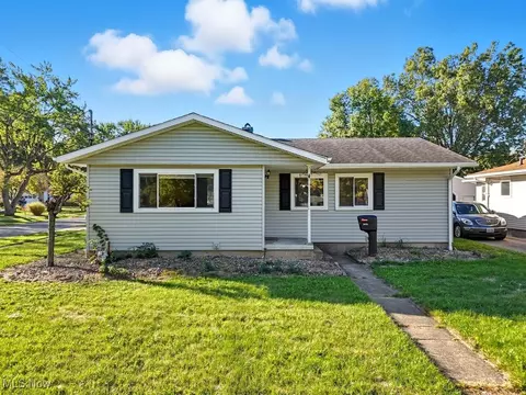 3472 Curtis St, Mogadore, OH 44260