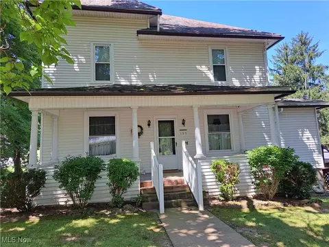 139 East St, Lore City, OH 43755