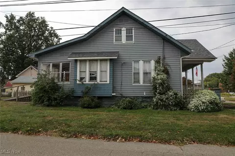 2904 7th Ave, Vienna, WV 26105 photo 3