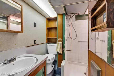 Bath - 390 Hilliard Rd, Elyria, OH 44035 photo 2 of 2