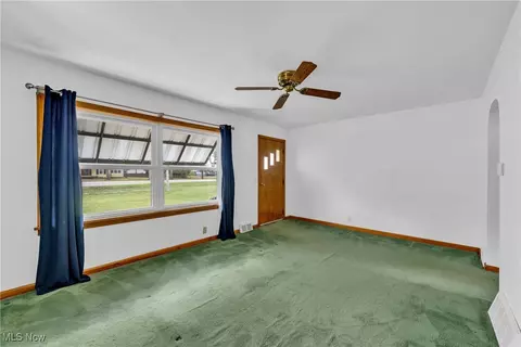 Living - 390 Hilliard Rd, Elyria, OH 44035 photo 1 of 2