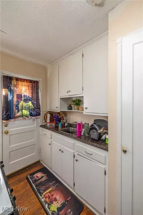 Kitchen - 251 E 250th St, Euclid, OH 44132 photo 2 of 2