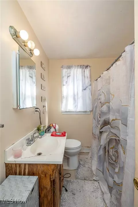 Bath - 251 E 250th St, Euclid, OH 44132 photo 1 of 1