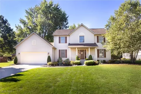 37097 Hunters Trl, Avon, OH 44011