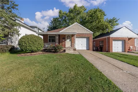 2446 Fortune Ave, Parma, OH 44134