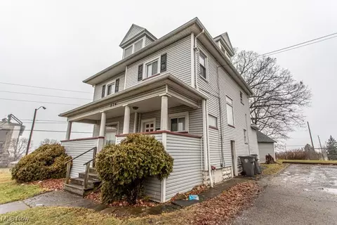 816 Michigan Ave, Youngstown, OH 44504