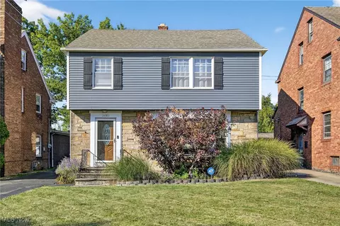 3781 Bushnell Rd, University Heights, OH 44118