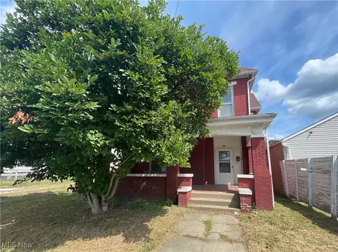 48 S Main St, Roseville, OH 43777