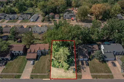 2918 Forest Lane, Lorain, OH 44053 photo 2