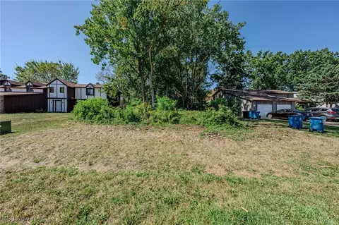 2918 Forest Lane, Lorain, OH 44053 photo 12