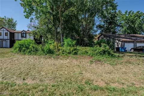 2918 Forest Lane, Lorain, OH 44053 photo 7