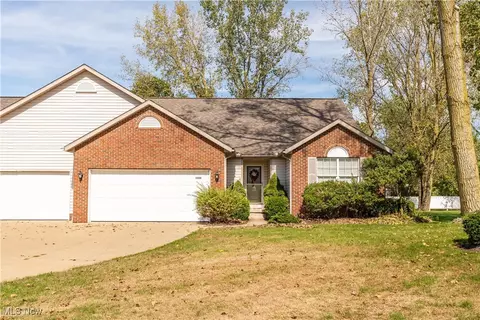 10380 Sudbury Cir NW, North Canton, OH 44720
