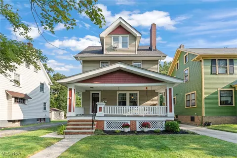 3277 E Scarborough, Cleveland Heights, OH 44118
