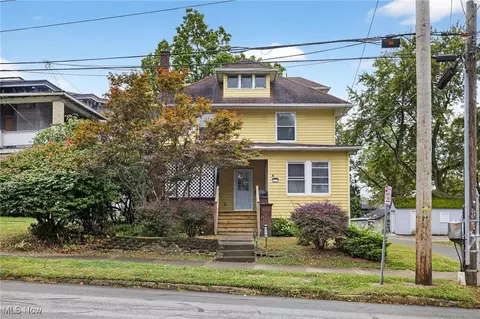 329 E Bowman St, Wooster, OH 44691