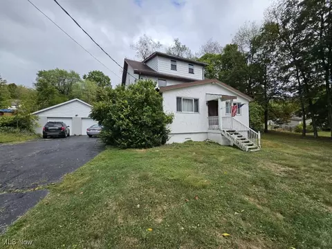 365 Brookfield Ave, Masury, OH 44438
