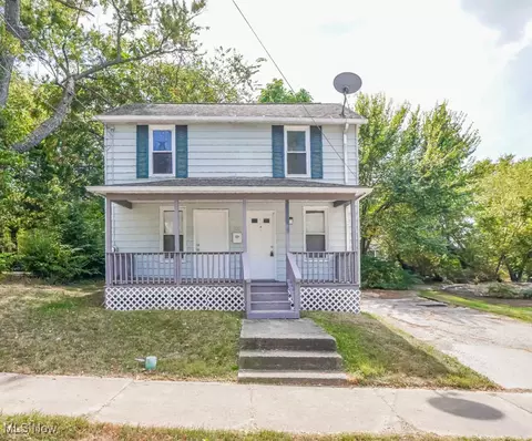 370 E Thornton St, Akron, OH 44311