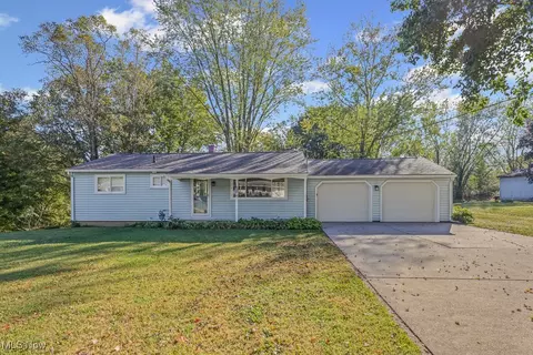10666 Wilma Ave NE, Alliance, OH 44601