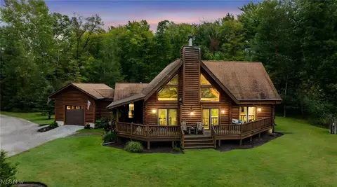 1060 Jackie St, Jefferson, OH 44047